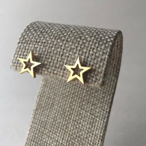 GOLDEN STARS STUDS
